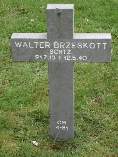 Walter Brzeskott Walter Brzeskott