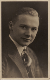 Adriaan Johannes Maria van Dinther Adriaan Johannes Maria van Dinther